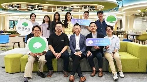國泰金控AI再進化！推出SLM小型模...