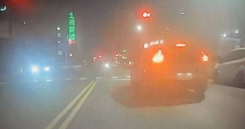 又是毒駕！台南男凌晨鬼祟駕車遭攔查　...