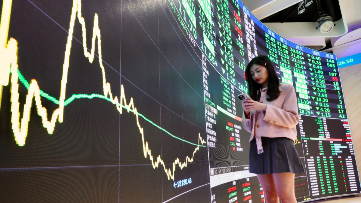 00916配息殖利率衝逾12% 投資人搶「卡位」推高溢價　國泰投信示警配息可能變動