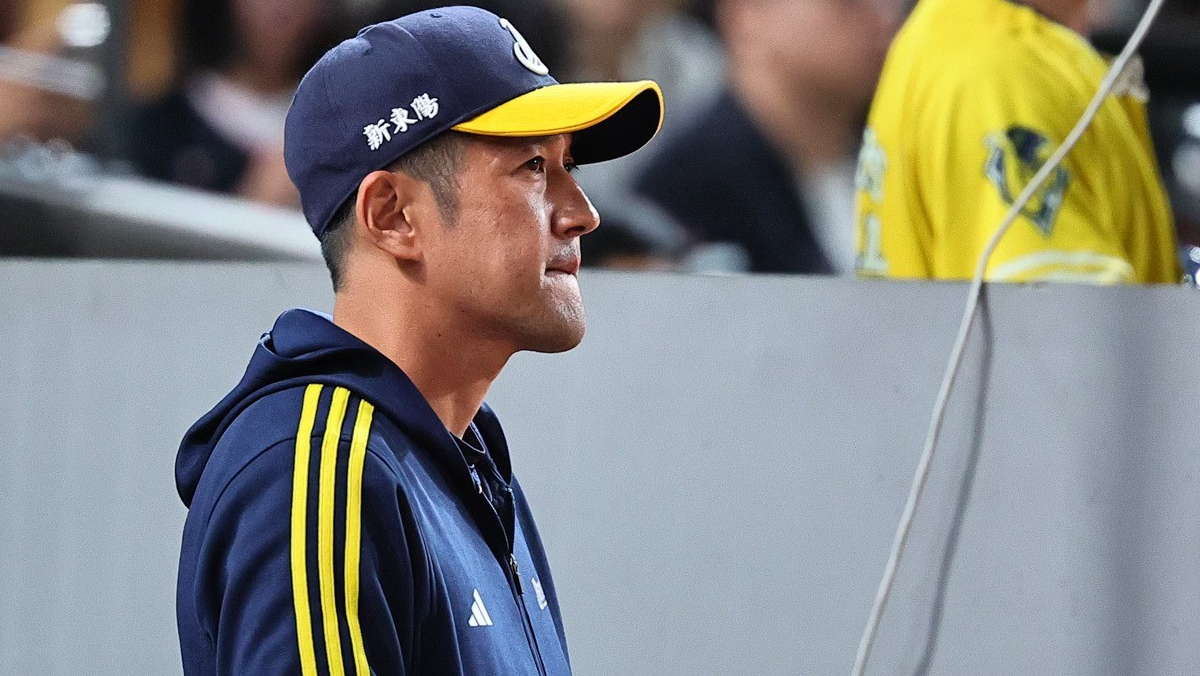 球迷怒了！本壘後方高舉「打教下台」　平野惠一稱不適當：不認為是真正球迷