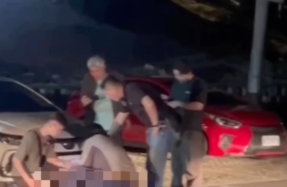 汽車小蜜蜂隨叫隨到　警逮2男女查獲行...