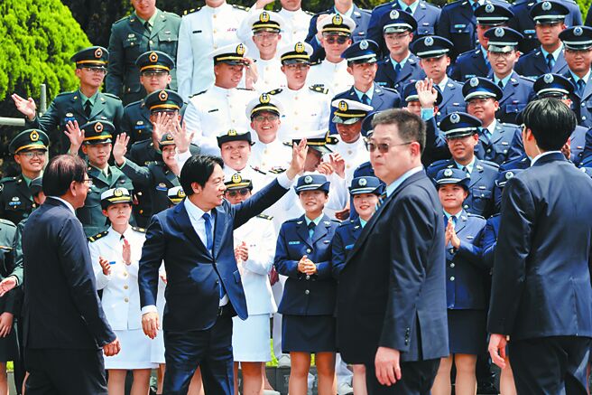 愛國教育恢復反共 陸委會軍校開講