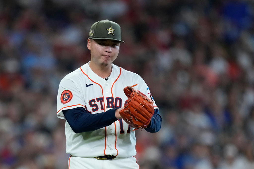 MLB》鄧愷威「德州內戰」5局無失分奪勝投 力壓賽揚獎強投地瓜哥