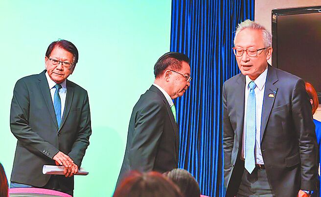 總統出訪形同兒戲 竟無一人負責