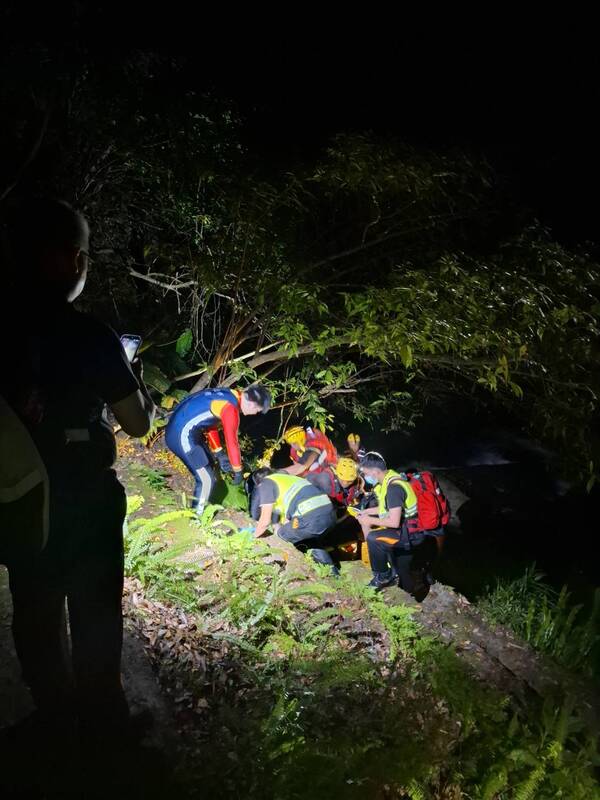 坪林抓溪蝦 男溺水送醫不治 (圖)