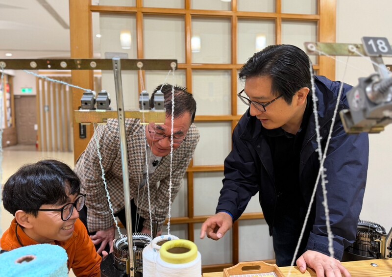 李四川參訪吳福洋襪子故事館 (圖)