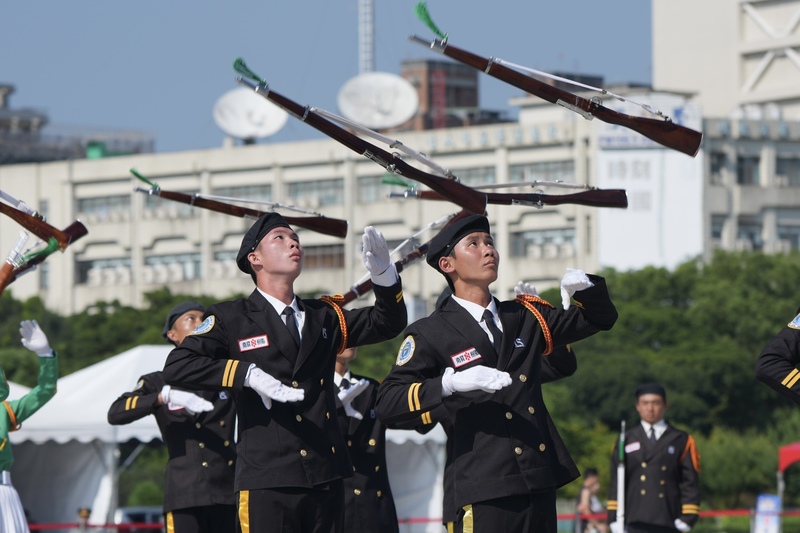 第9屆高中儀隊決賽　港明高中蟬聯冠軍（1） (圖)