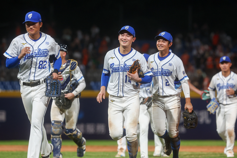 中職新莊戰 富邦悍將大勝統一獅（1） (圖)