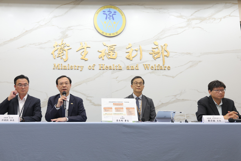 石崇良出席食藥署問題油品記者會 (圖...