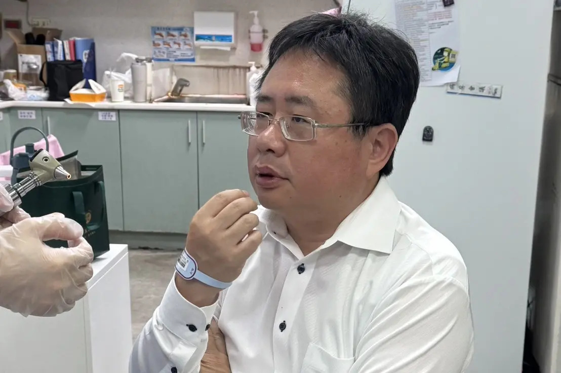 矢板明夫遭中國籍港人襲擊！外交部發聲...
