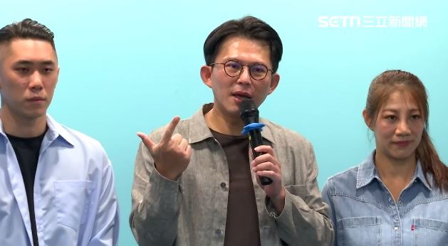 林昶佐陪洪慈庸急診照曝光　黃國昌堅稱...