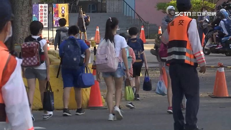 台灣「1經典童謠」掀回憶殺！6、7年級生全都會唱　他嘆：時代的眼淚