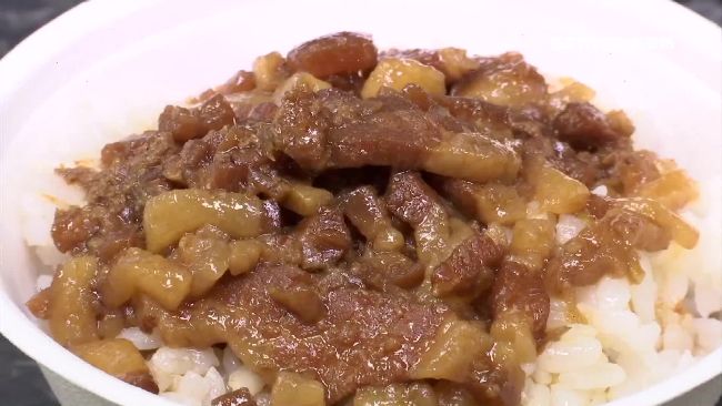 台中魯肉飯高薪徵才引熱議！「做4休1...