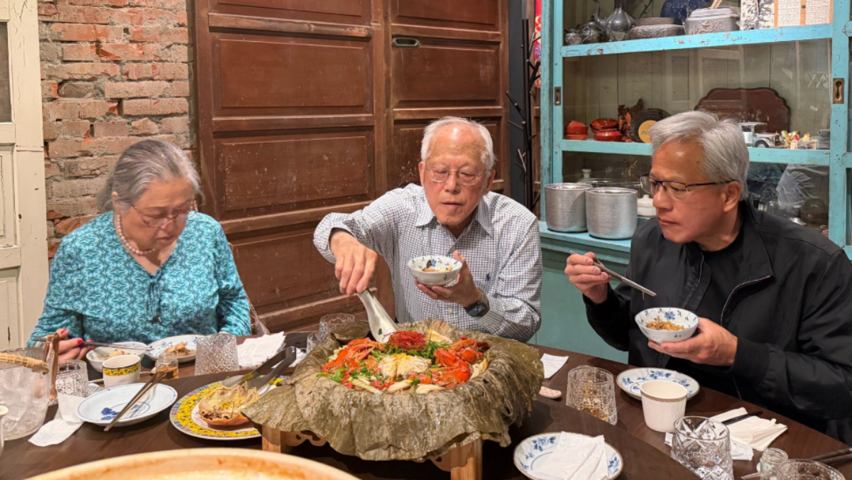 時間管理大師！黃仁勳不忘陪父母吃飯　...